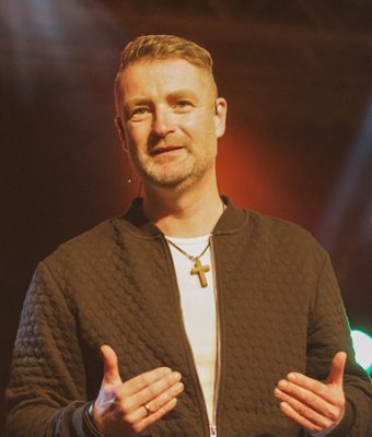 Foto van David Lodder, voorganger van de Baptistengemeente op Texel en spreker voor Compassion.